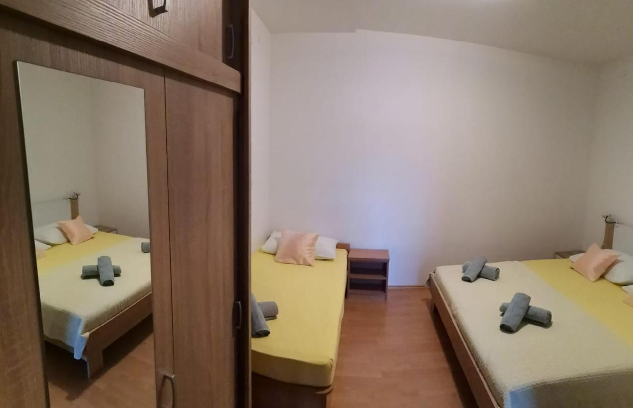 Apartments Sretna グラダツ エクステリア 写真