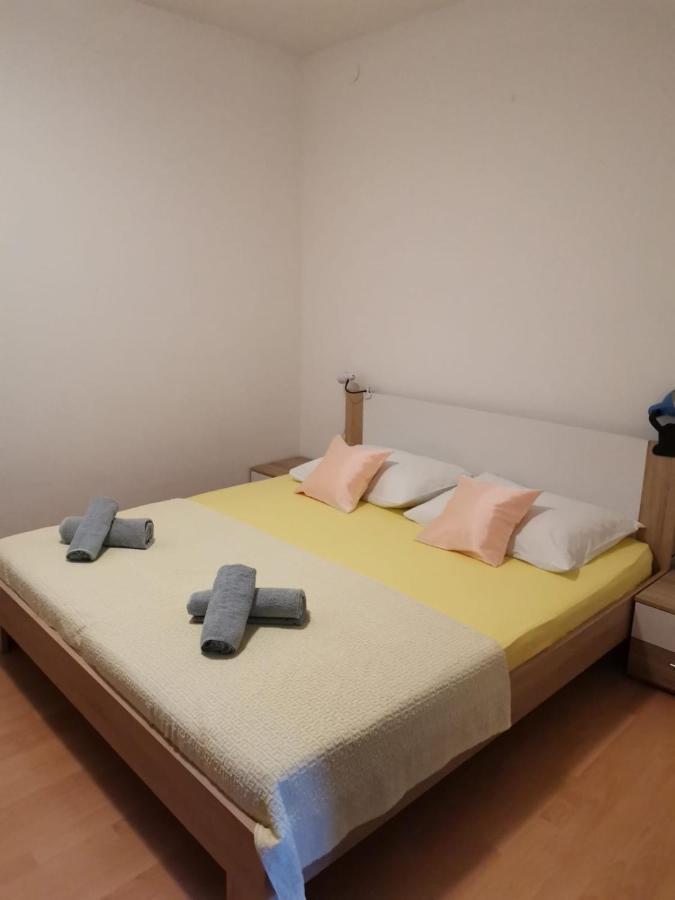 Apartments Sretna グラダツ エクステリア 写真