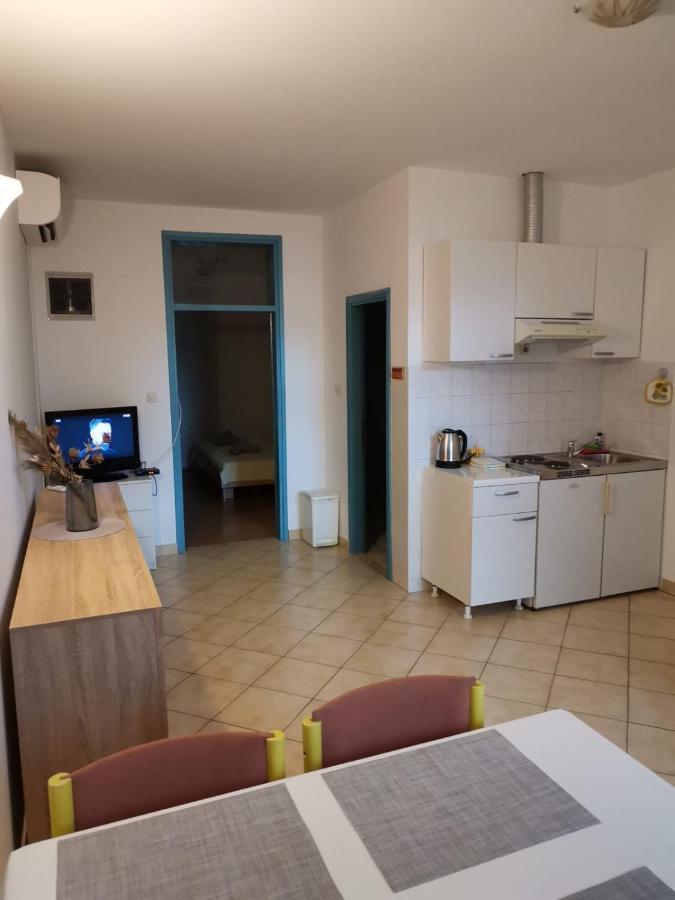 Apartments Sretna グラダツ エクステリア 写真